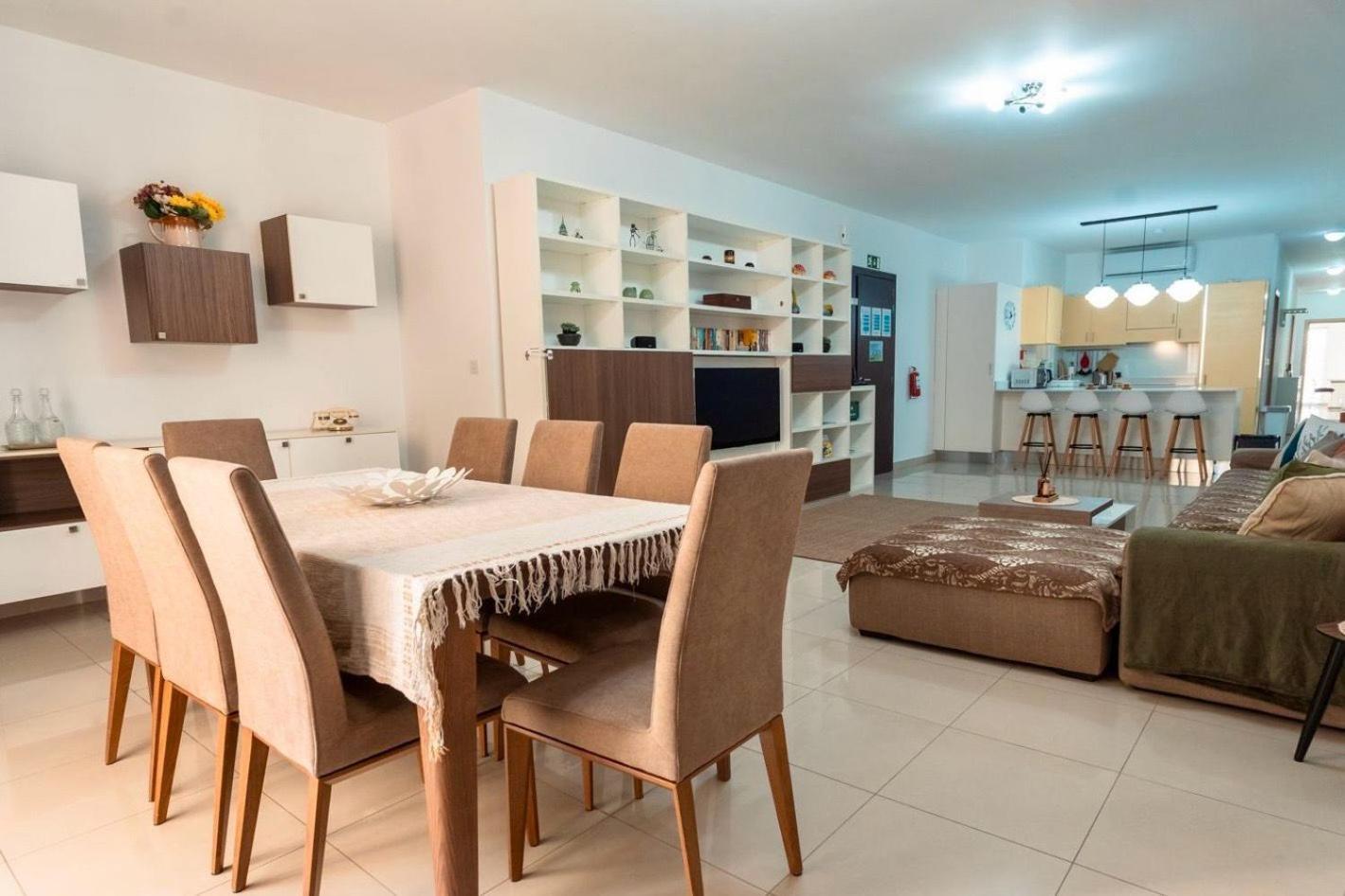 Belmonte Heights - Luxury 3 Bedroom Apartment Sliema Buitenkant foto