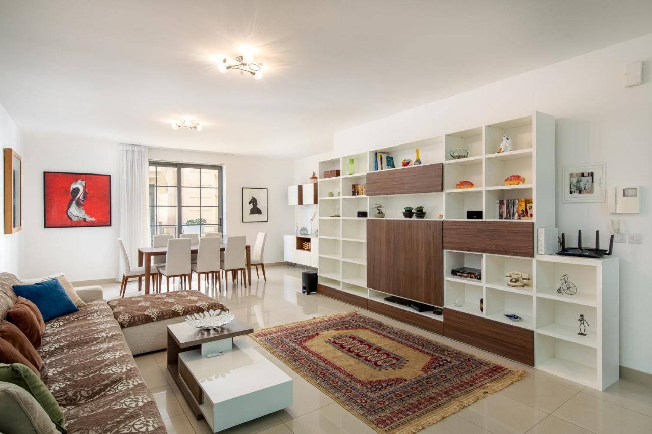 Belmonte Heights - Luxury 3 Bedroom Apartment Sliema Buitenkant foto